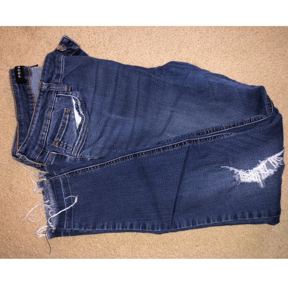 Dark wash ankle length jeans